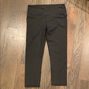 Fabletics cropped leggings